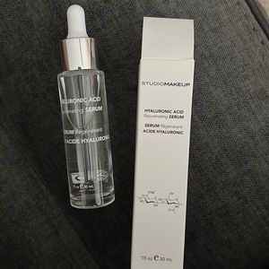 Studio makeup hyaluronic acid rejuvenating serum